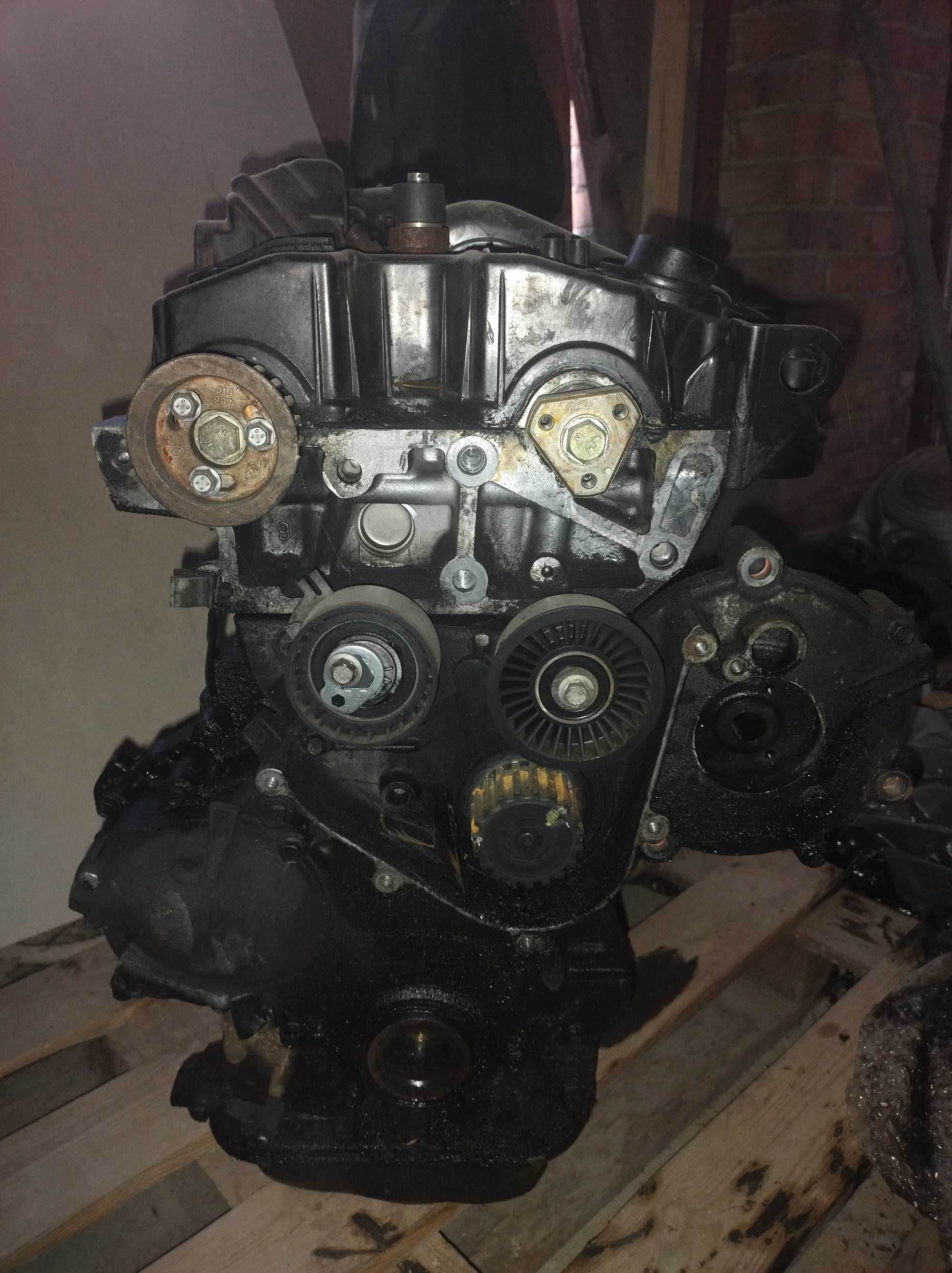 Silnik 2,5/2,2 CDTI Opel Renault