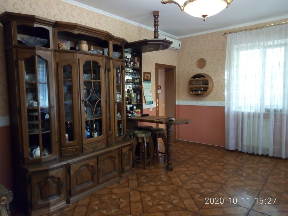 Продам дом 480 кв.м на Петропавловской Борщаговке. Без комиссии