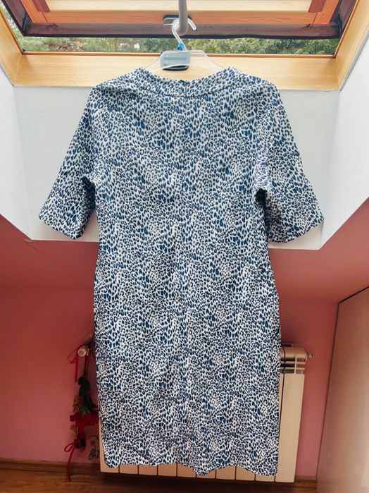 Sukienka midi w panterkę Poza rozmiar 42/XL