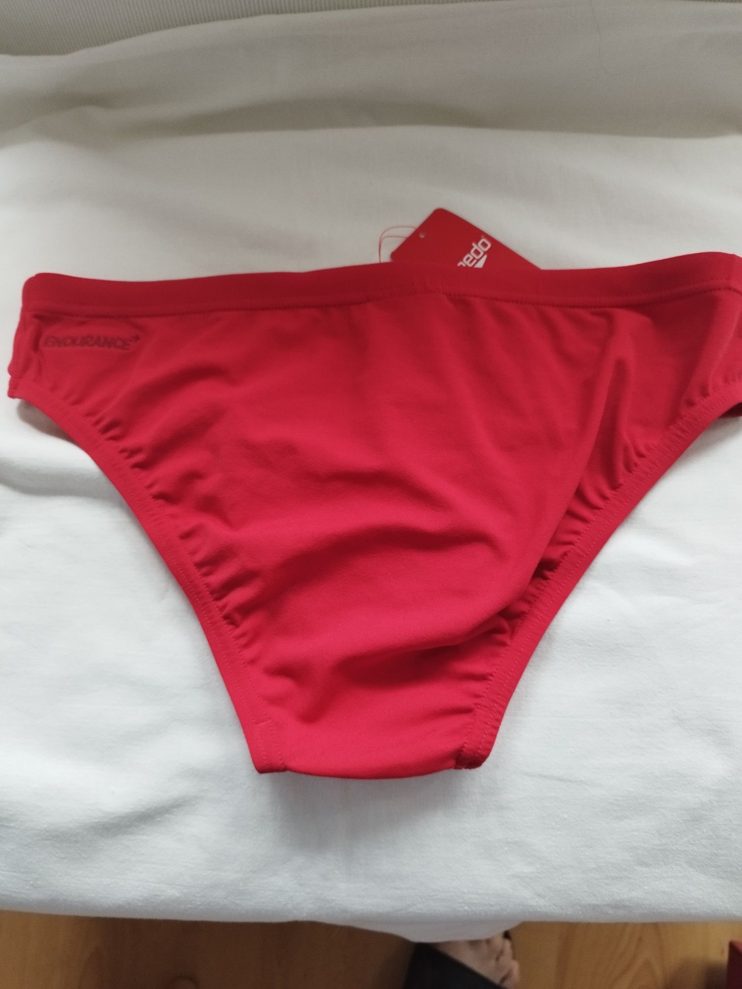 Slipy kąpielowe firmy Speedo .