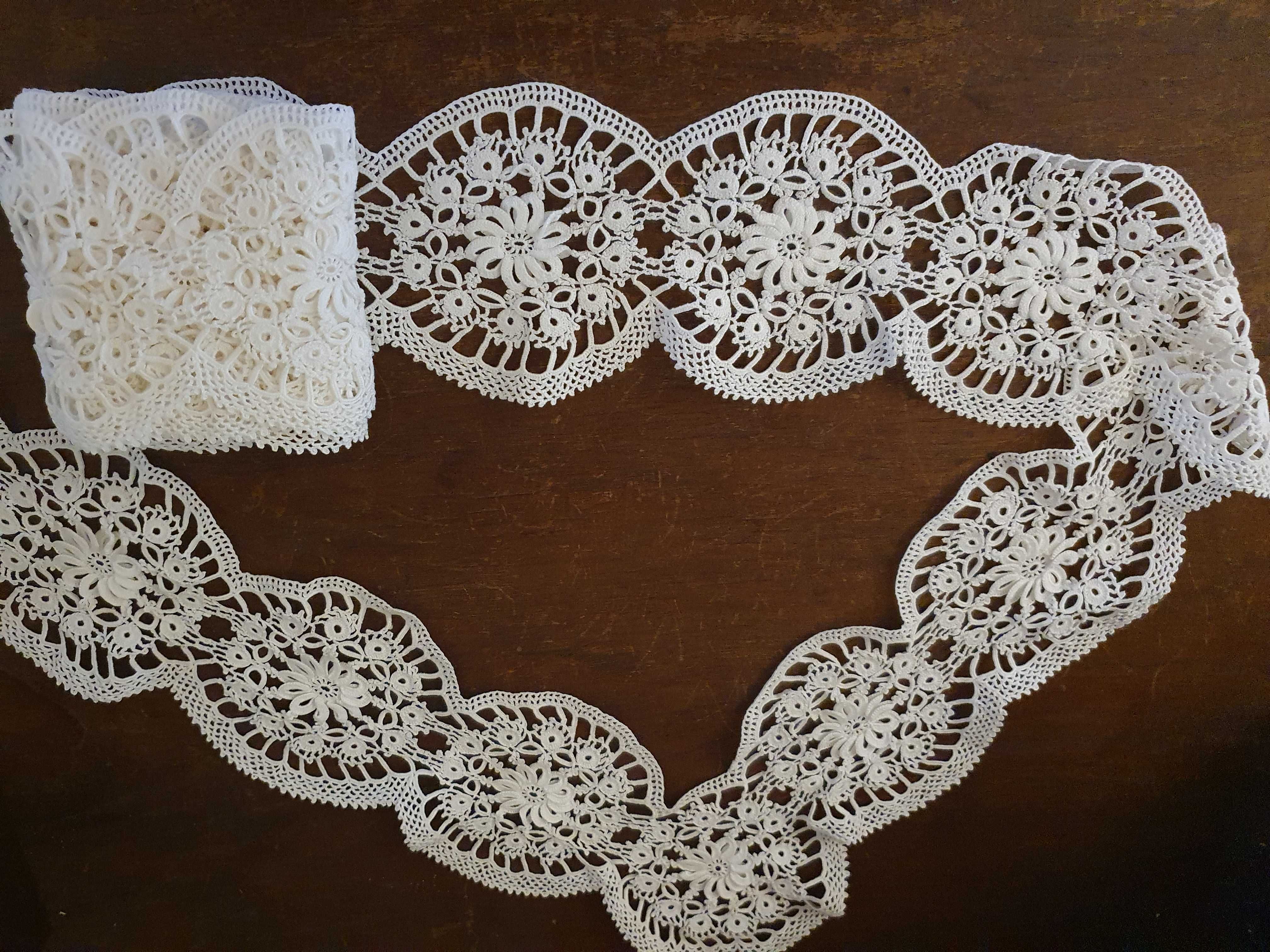Entremeio / Rodapé em renda de CROCHET, para coser em lençol