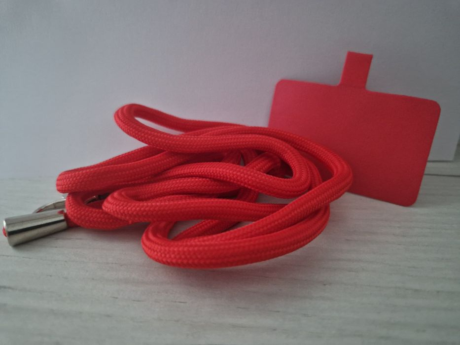 Uniwersalna smycz do telefonu czerwona