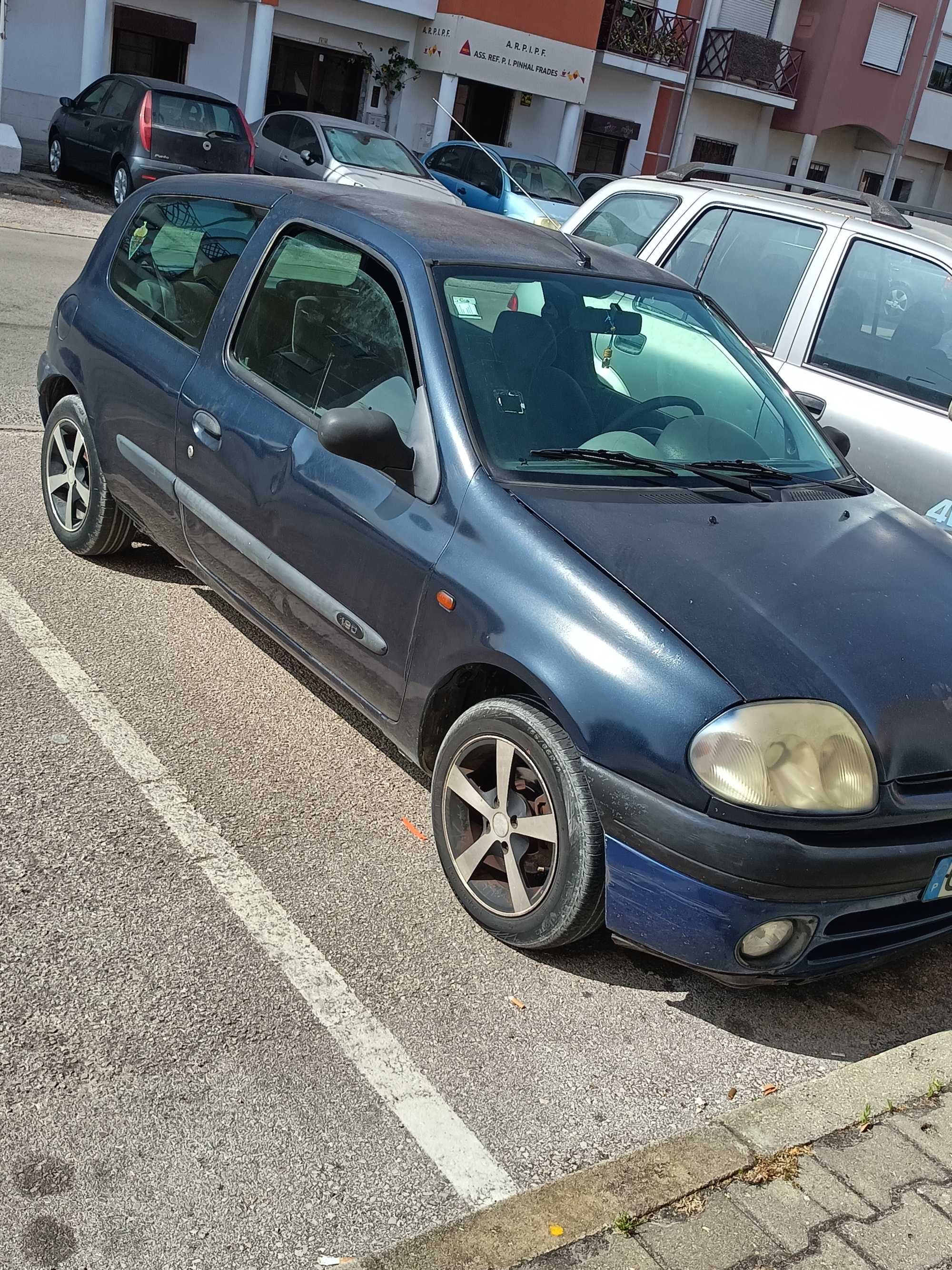 Renault Clio 1.3 gasolina
