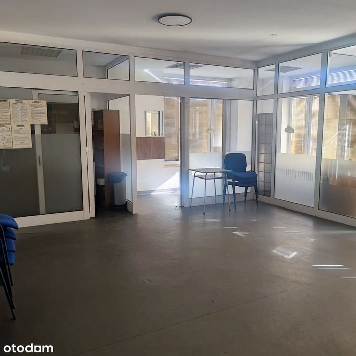 Budynek biurowo - magazynowy