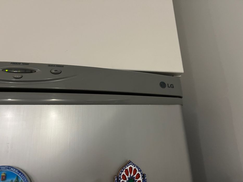 Frigorífico combinado  LG (em bom estado)