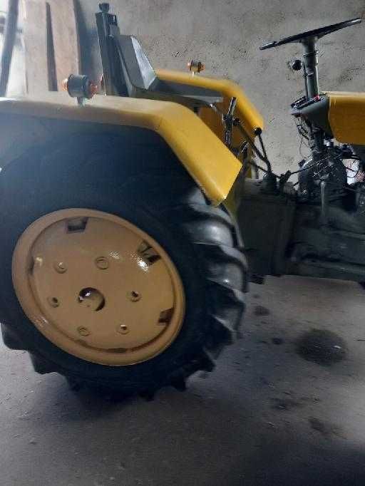 Ciągnik URSUS C-330