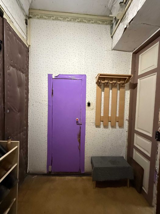 Уютная 2-комнатная с высоким потолком и балконом — центр рядом!