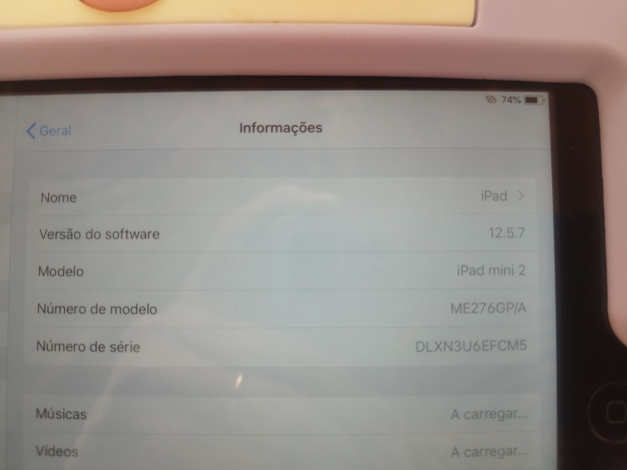 iPad mini 2 16GB em óptimo estado de conservação.
