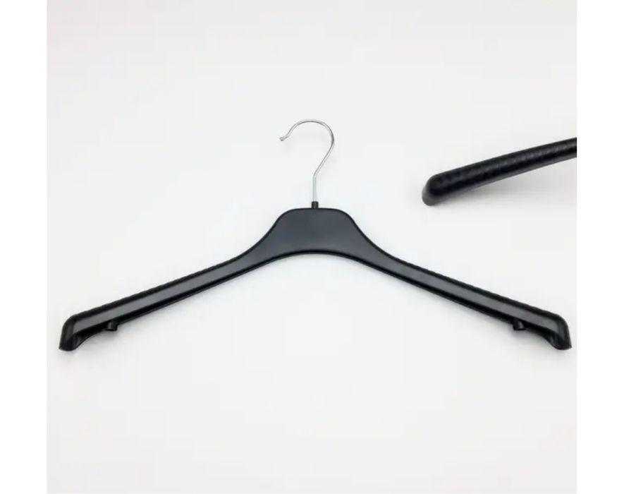 Вішалки для одягу деревʼяні металеві пластикові jysk tonni