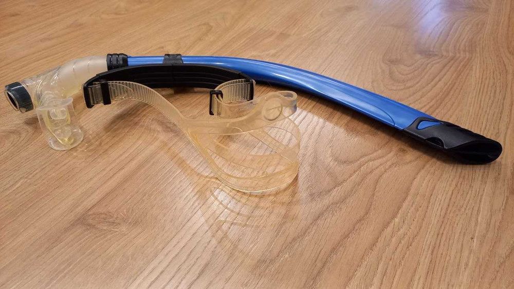 Дихальна трубка для ниряння (снорклінгу) Aqua Speed Comet.