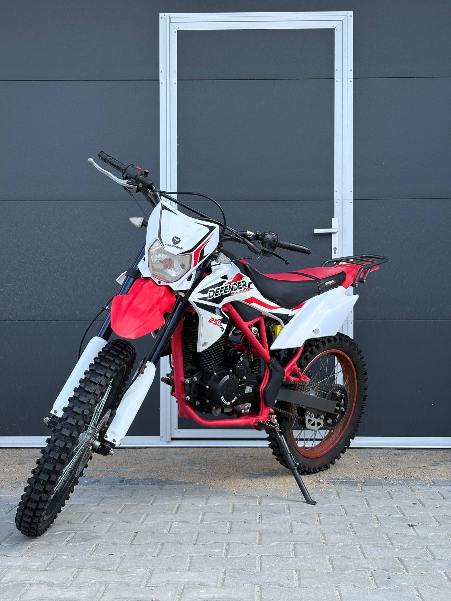 Sprzedam Defender 250