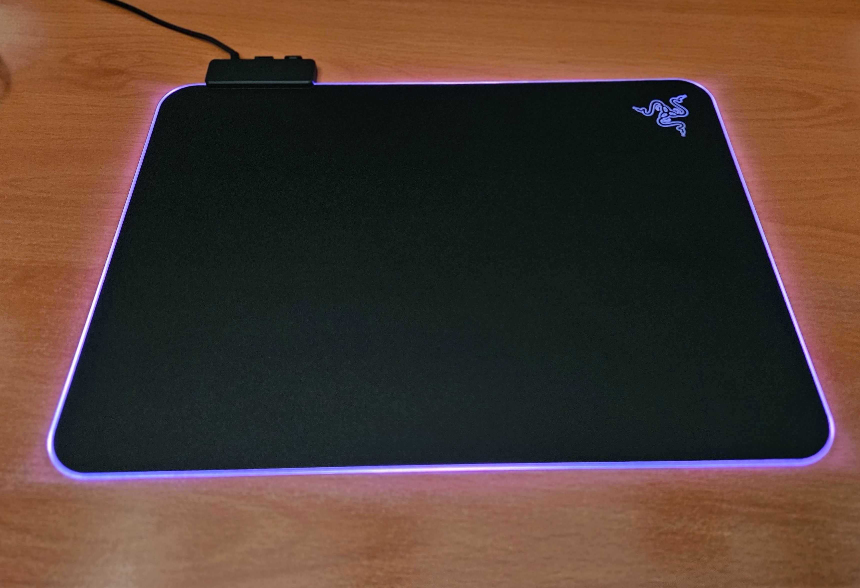 podkładka pod mysz Razer Firefly V2 Hard, RGB Chroma