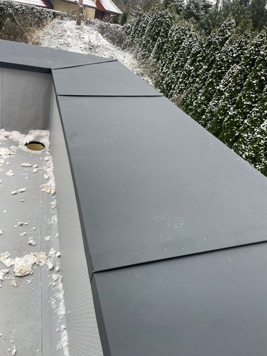 Obróbki kominów, wentylacji , kalenic…