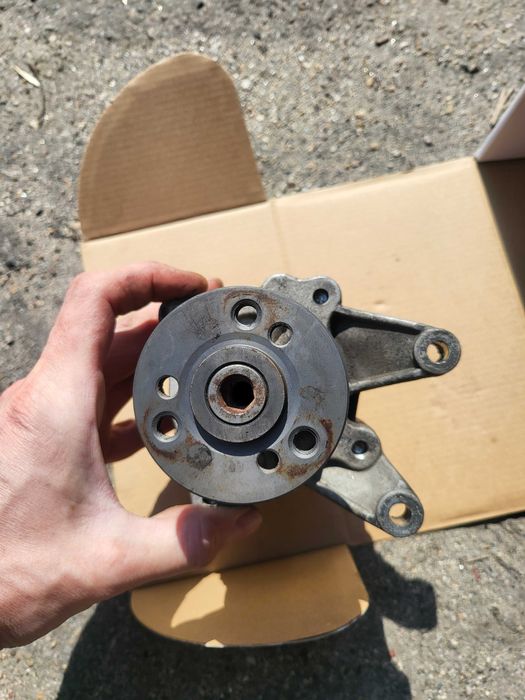 Продам гур на бмв е38