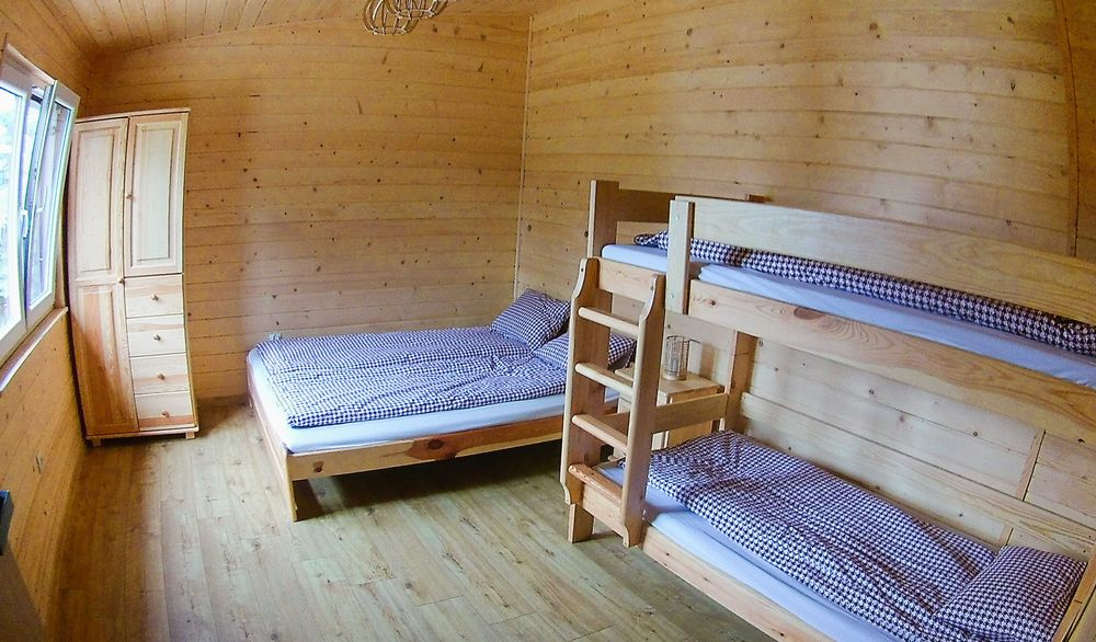 Kwatery, pokoje, dom dla pracowników z WiFi