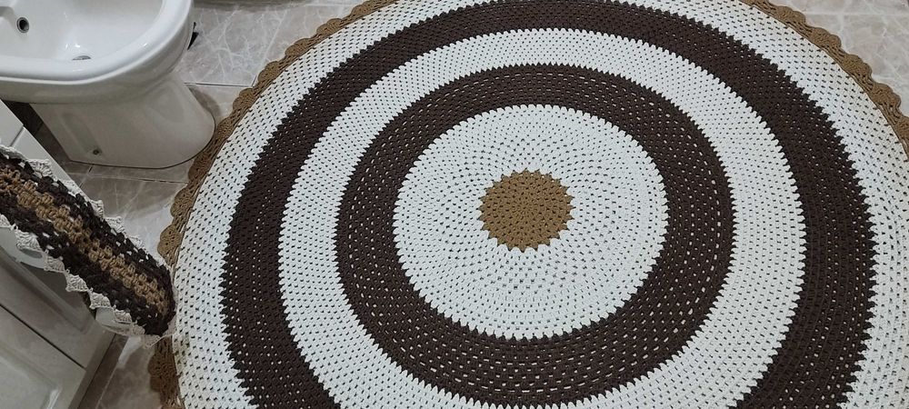 Conjunto de casa de banho em crochê feito à mão