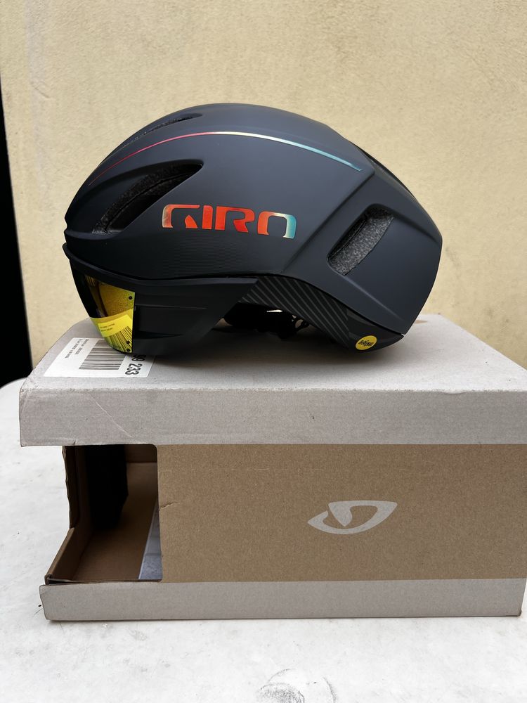 Capacete Giro Vanquish MIPS
