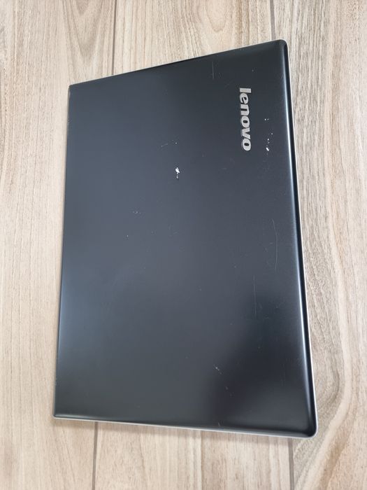 Laptop 15" Lenovo Z51-70, i3, 4GB, 240GB SSD, W10, w pełni sprawny.