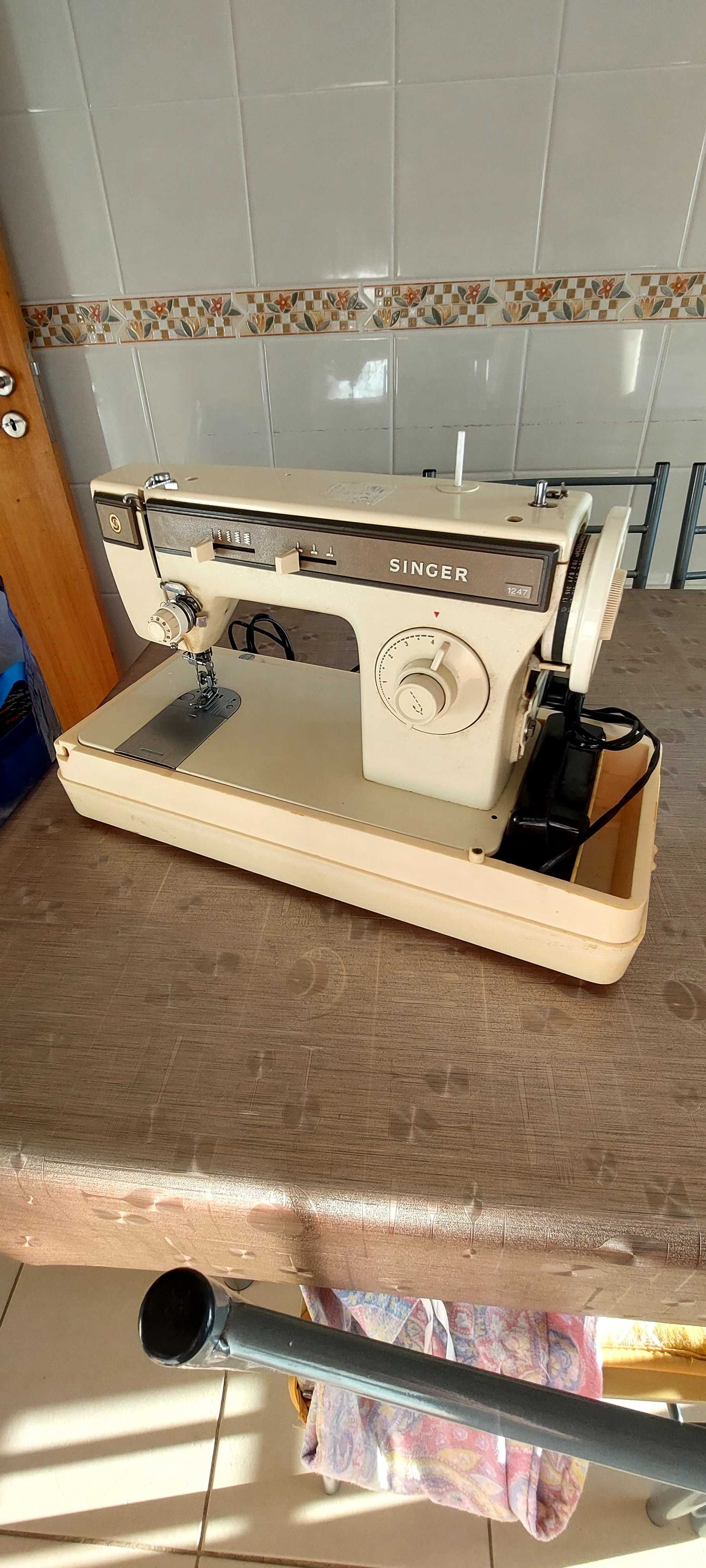 Maquina Singer 1247