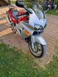 Sprzedam Honde VFR 800, piękna maszyna.