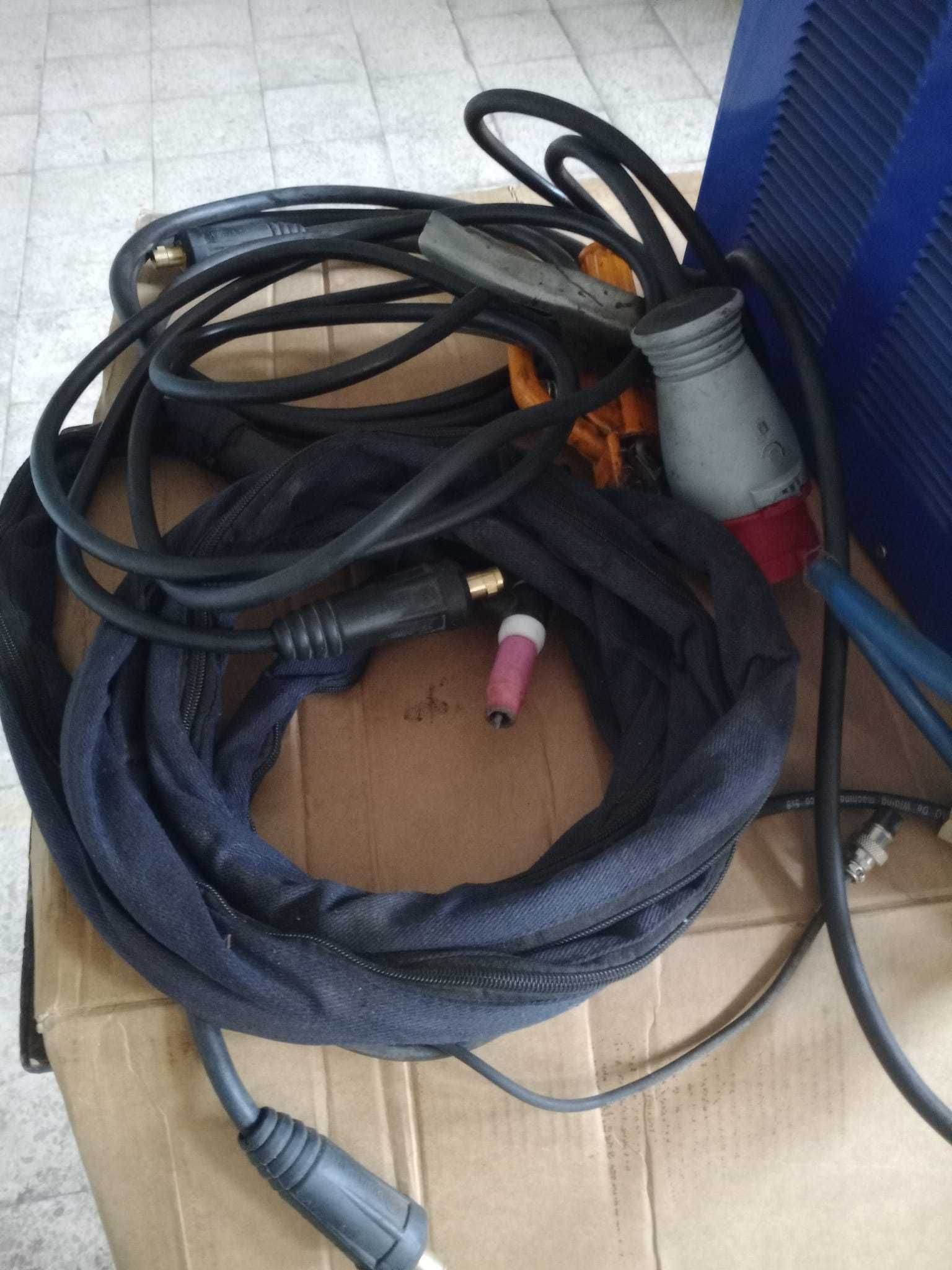 Máquina de Soldar Eletrodo e TIG