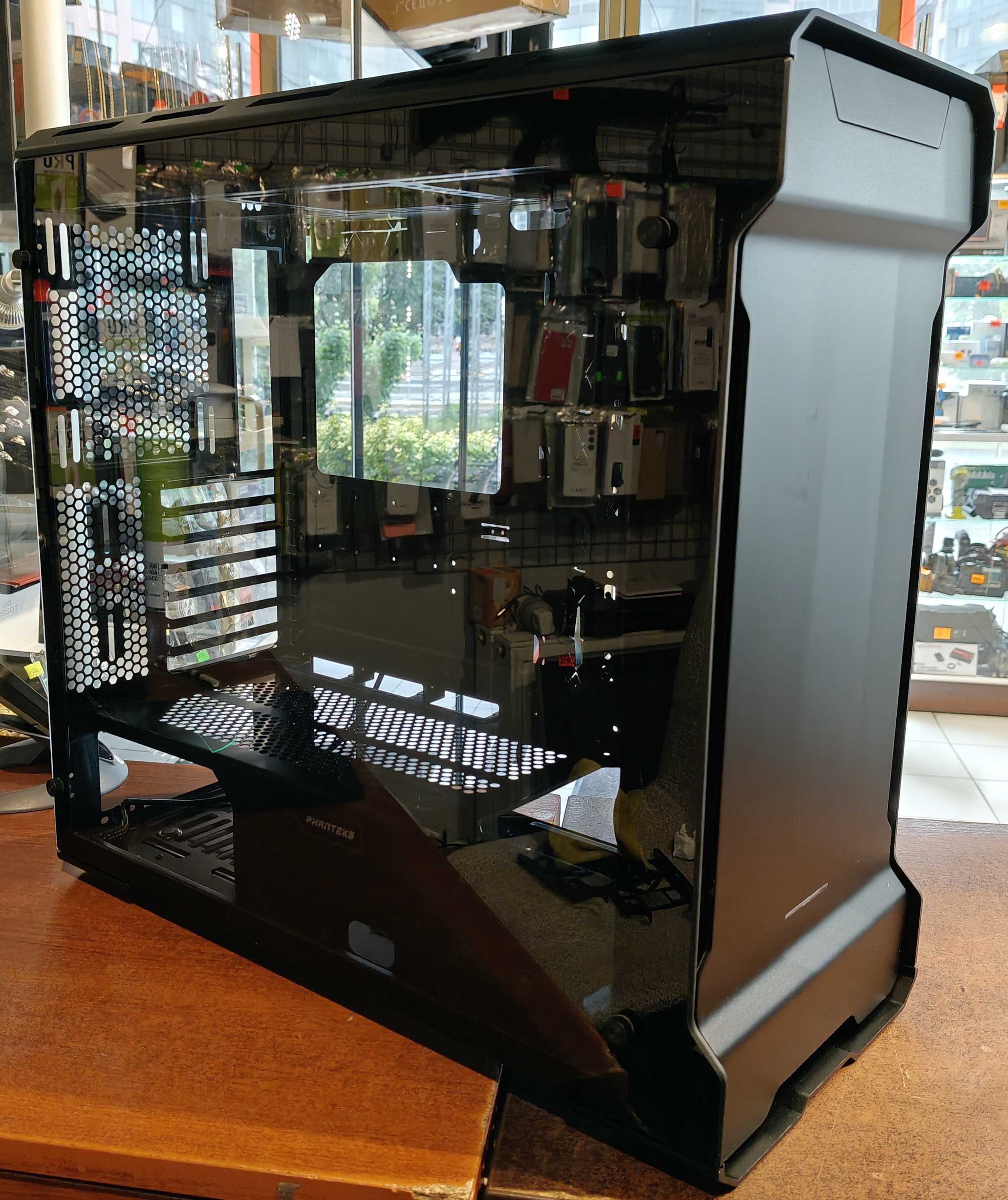 Obudowa Phanteks Enthoo Evolv Temp. Glass/Akcesoria/Stan BDB/Warto!