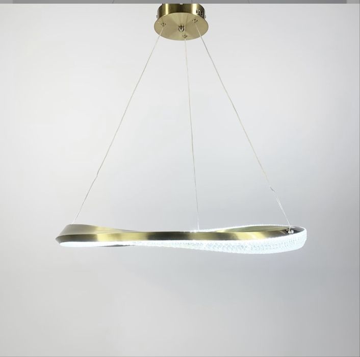 Підвісна люстра (спальня, вітальня)