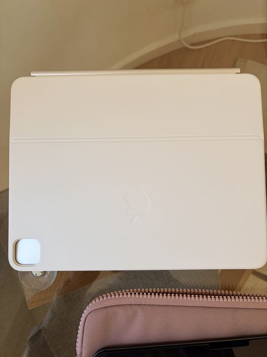 Apple Magic Keyboard 13 Ipad pro M4