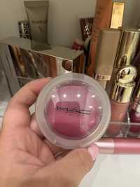 MAC glow play blush