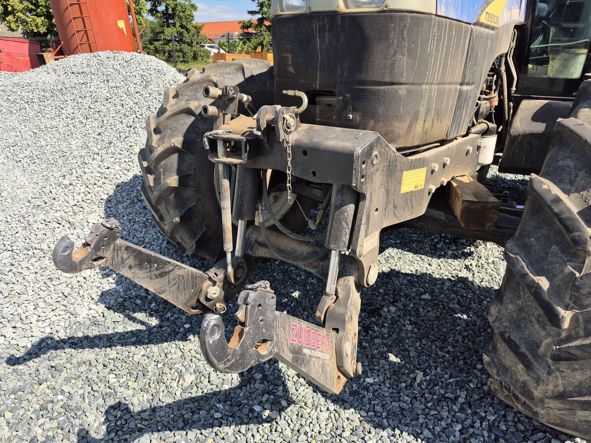 Tuz przedni do traktora New Holland case renault Oryginał  obciazniki
