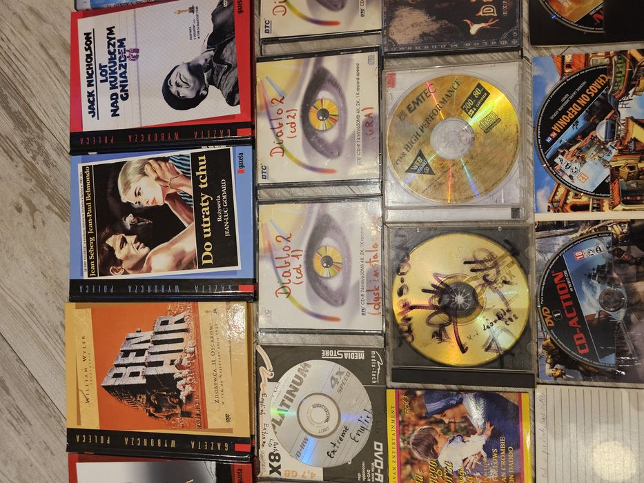 Zestaw płyt cd zestaw filmów i gier na płytach cd