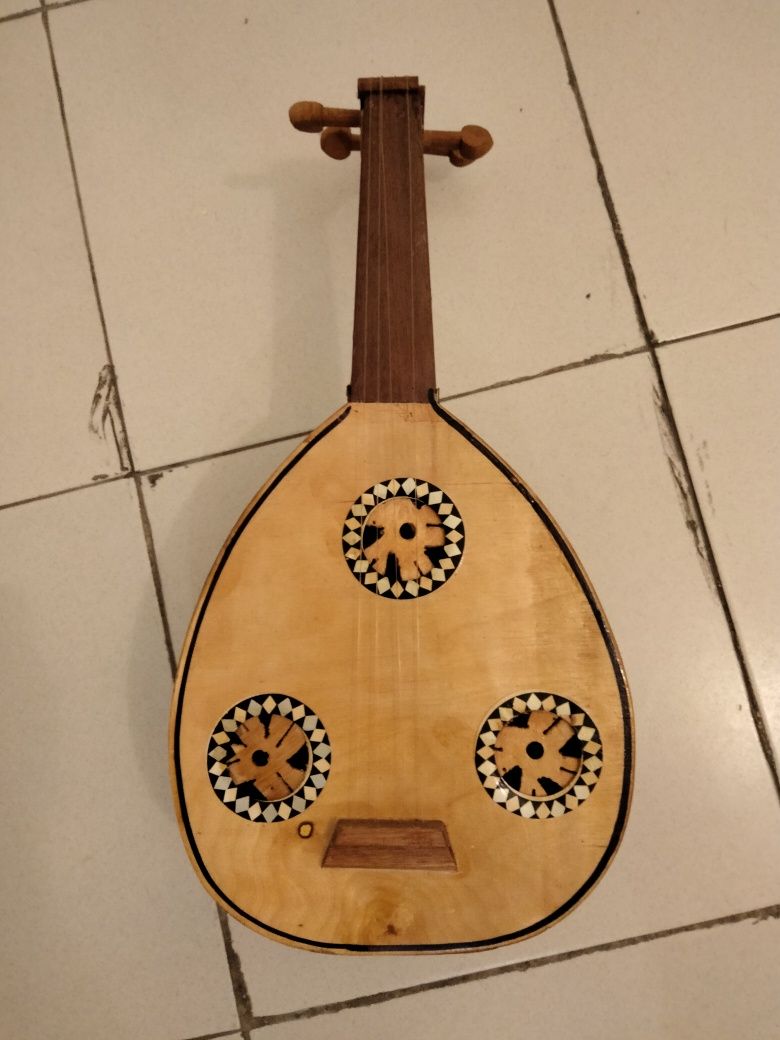 Guitarra Árabe/Oud Árabe/Alaúde Árabe