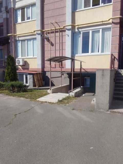 Здам кімнатну  в 3-кімнатній квартирі смт Чабани. 3000 грн