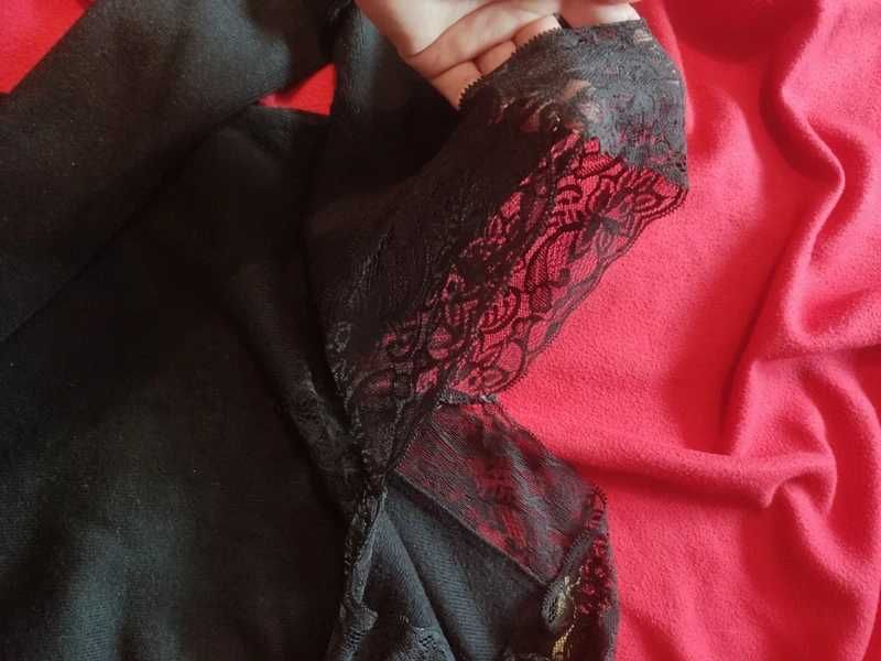 Bluzka/sweterek z koronką, rozm.S/M - Bluzka NA ŚWIĘTA, WIGILIĘ