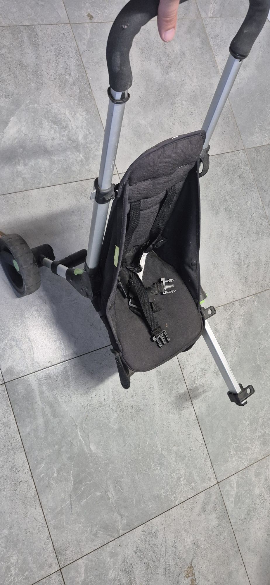 Wózek 3w1 spacerówka/gondola/nosidełko Anex Sport
Wózek
Wózek 3w1 spac