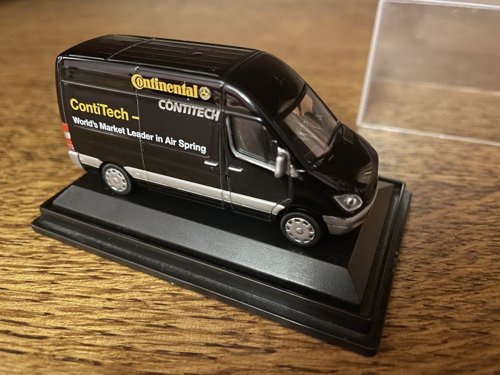 Масштабна модель Mercedes Sprinter 1/87 Schuco