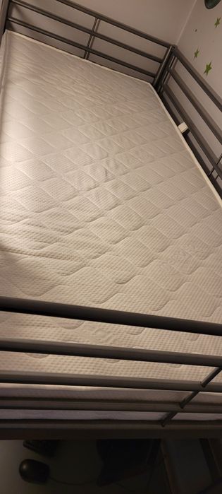 Łóżko piętrowe Ikea SVARTA z biurkiem i materacem. Super stan! PoLeCaM