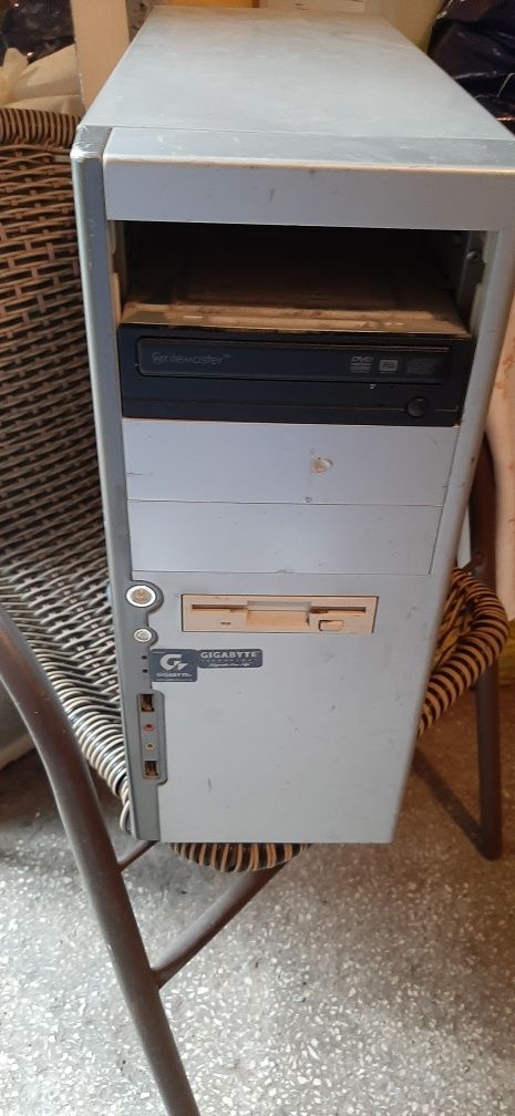 Komputer  monitor komputery itp zestaw