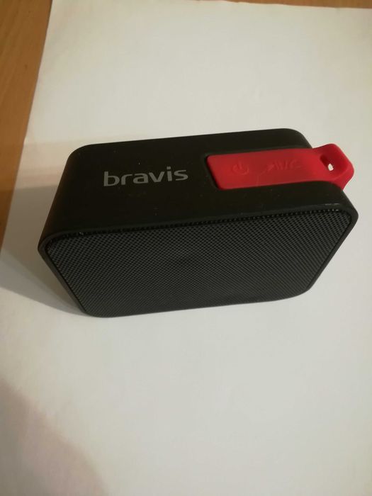 Продаю портативную акустику, bluetooth мини колонку " BRAVIS "