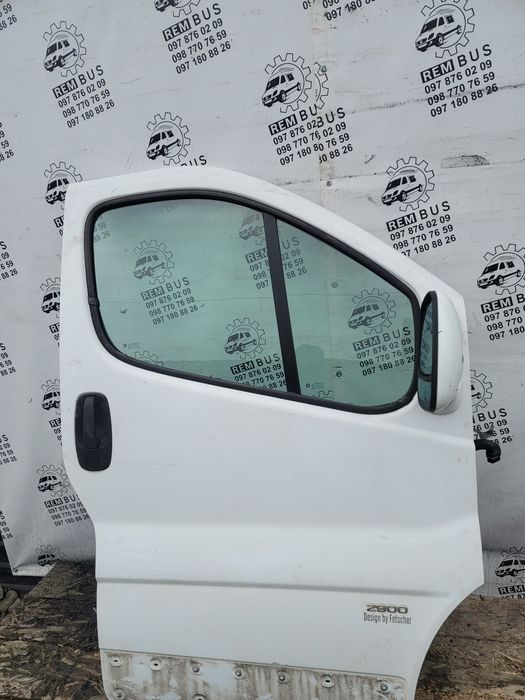 Передня права дверка Trafic vivaro трафік віваро біла