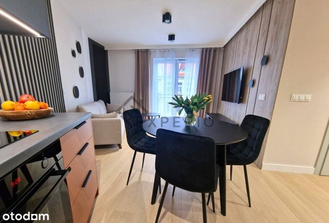 First Rent for couple/ 2 rooms/Plac Grundwadzki