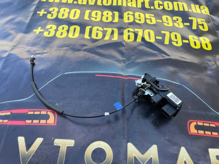Замок дверей передньої лівої Tesla S Plaid 1607992-00-E Замок двери