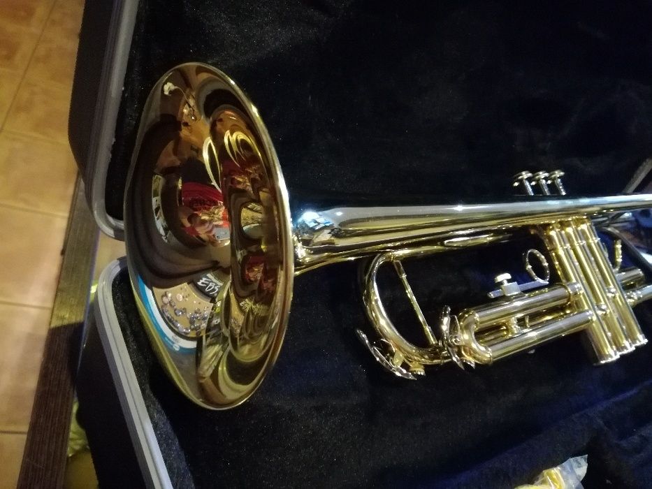 J. Michael TR-200Z - Trąbka + Futerał + Akcesoria - NOWA