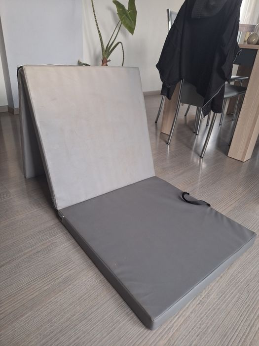 Składany materac gimnastyczny