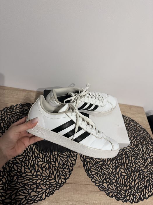 Białe buty damskie Adidas r.37