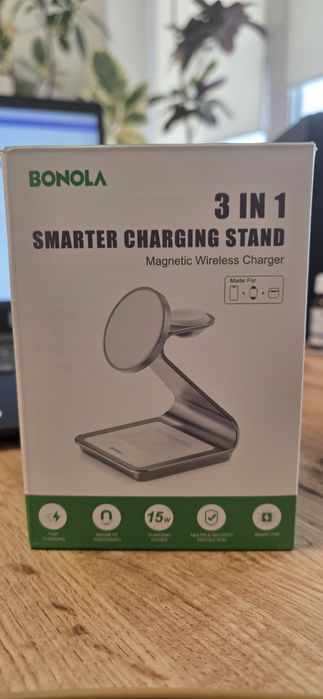 Безпроводная зарядка 3 в 1