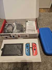 Nintendo switch pudełko plus etui i karta pamięci