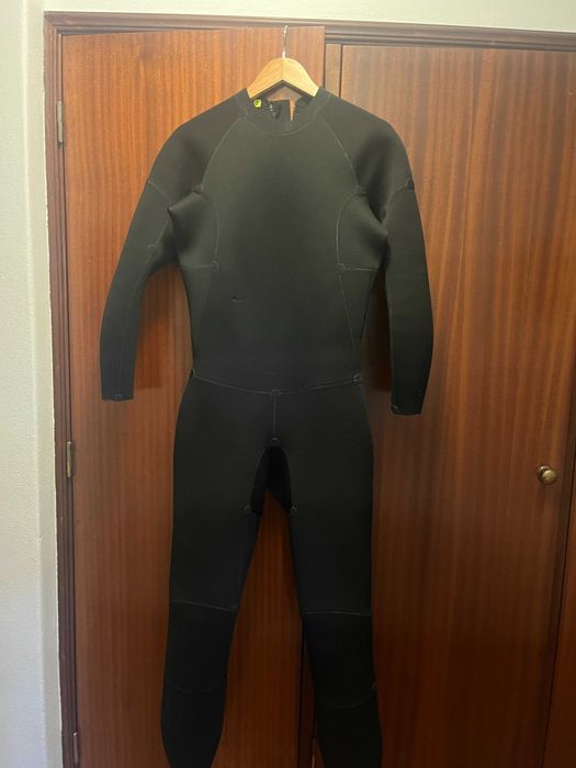 fato de surf / bodyboard 4/3 size L