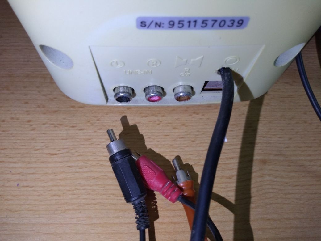 Głośniki kolumny głośnikowe Typhoon 15W 6 ohm