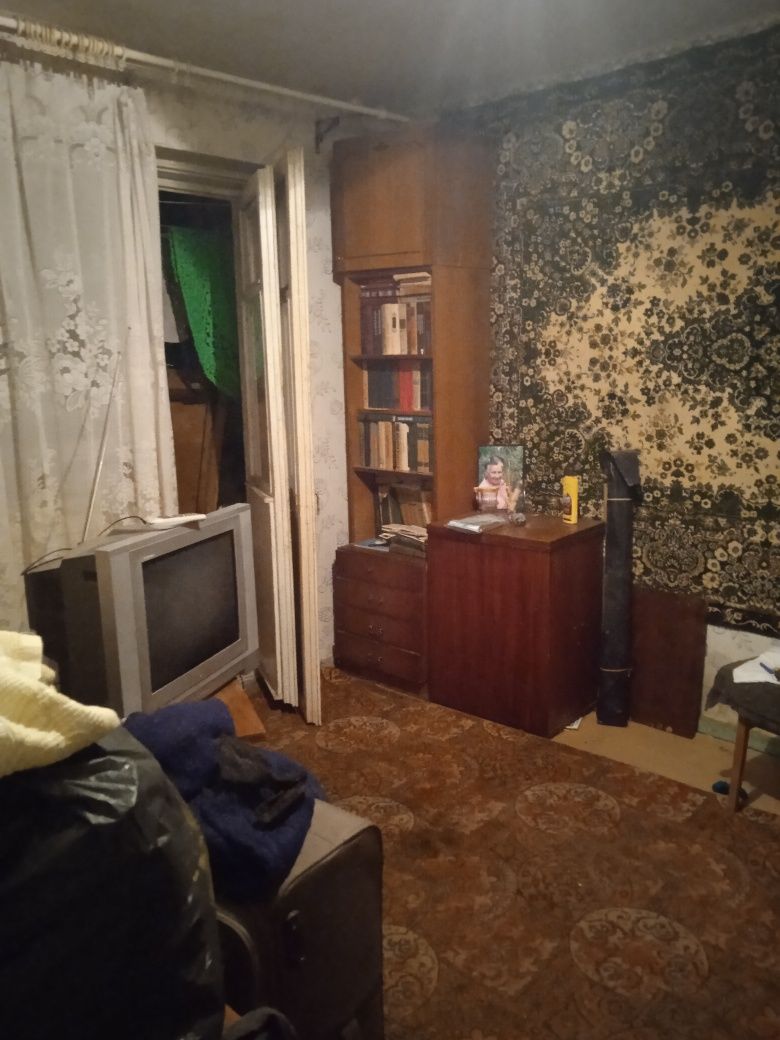 Продам 3-х комнатную квартиру в городе Жёлтые воды Днепровская обл.
